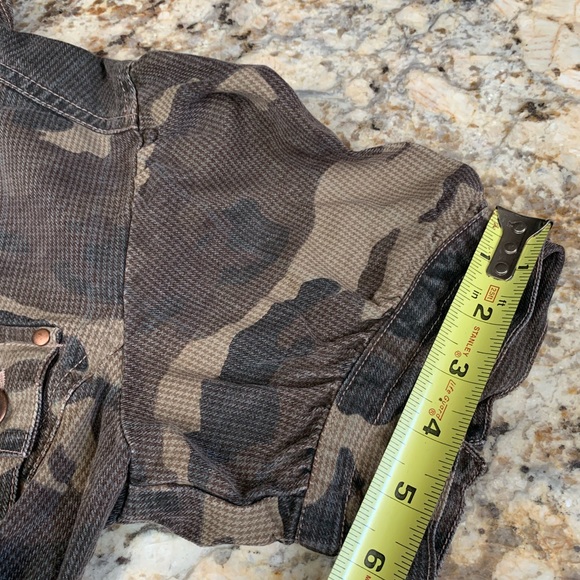 Nick and Mo SZ MD girls camouflage ruffle top - Picture 12 of 14